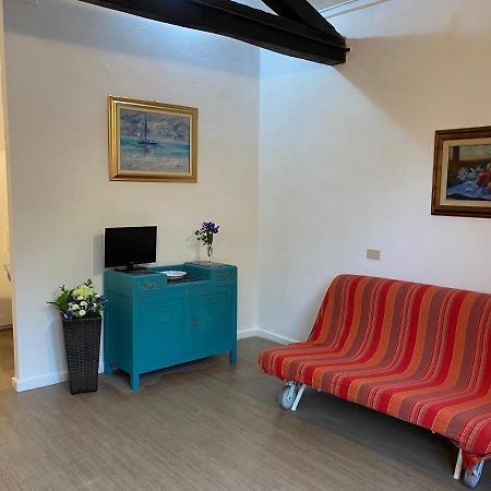 Fioralice Guest House Fauglia Ngoại thất bức ảnh